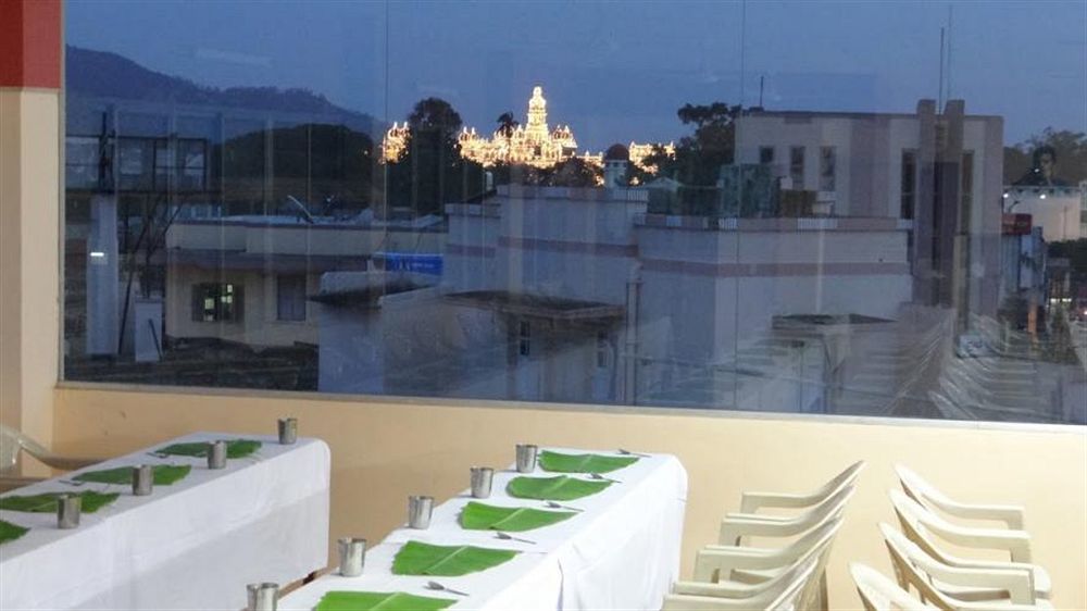 Hotel Mysore Dasaprakash Εξωτερικό φωτογραφία